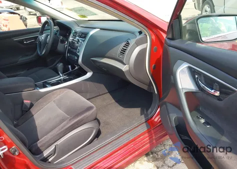 2013 Nissan Altima 2.5 S z USA, uszkodzony, nr VIN 1N4AL3AP9DN541295